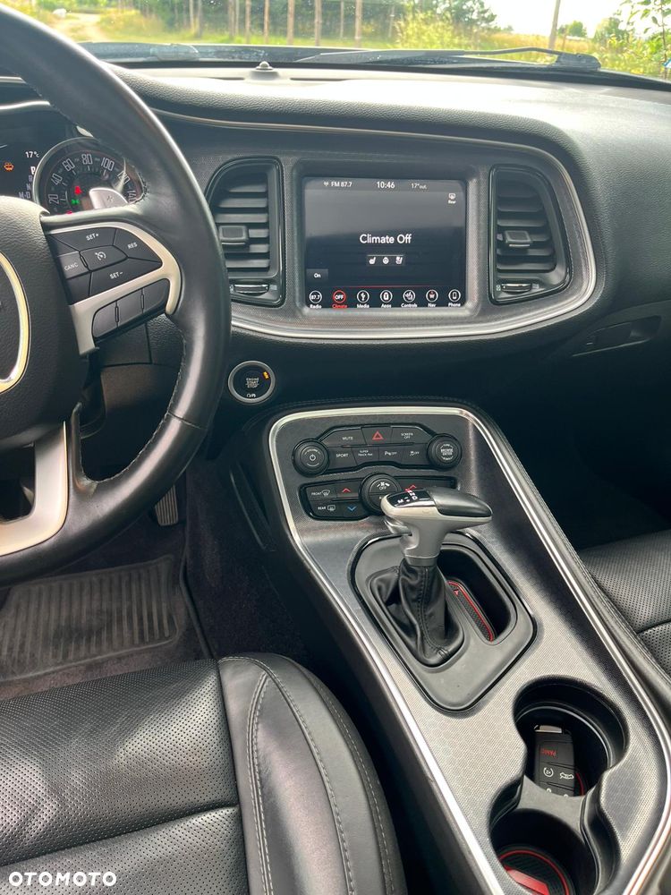 Dodge Challenger 3.6 GT AWD - 23