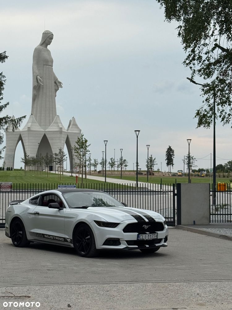 Ford Mustang - 17