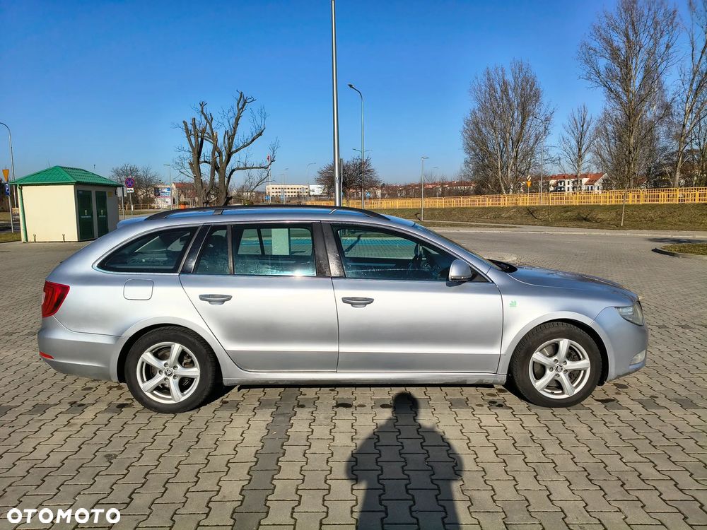 Skoda Superb 1.6 TDI GreenLine - 3