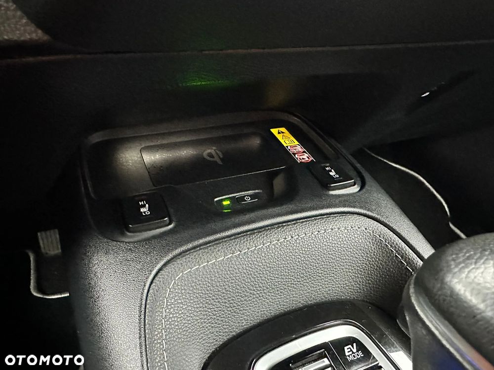 Toyota Corolla 1.8 Hybrid Touring Sports Business Edition - 26