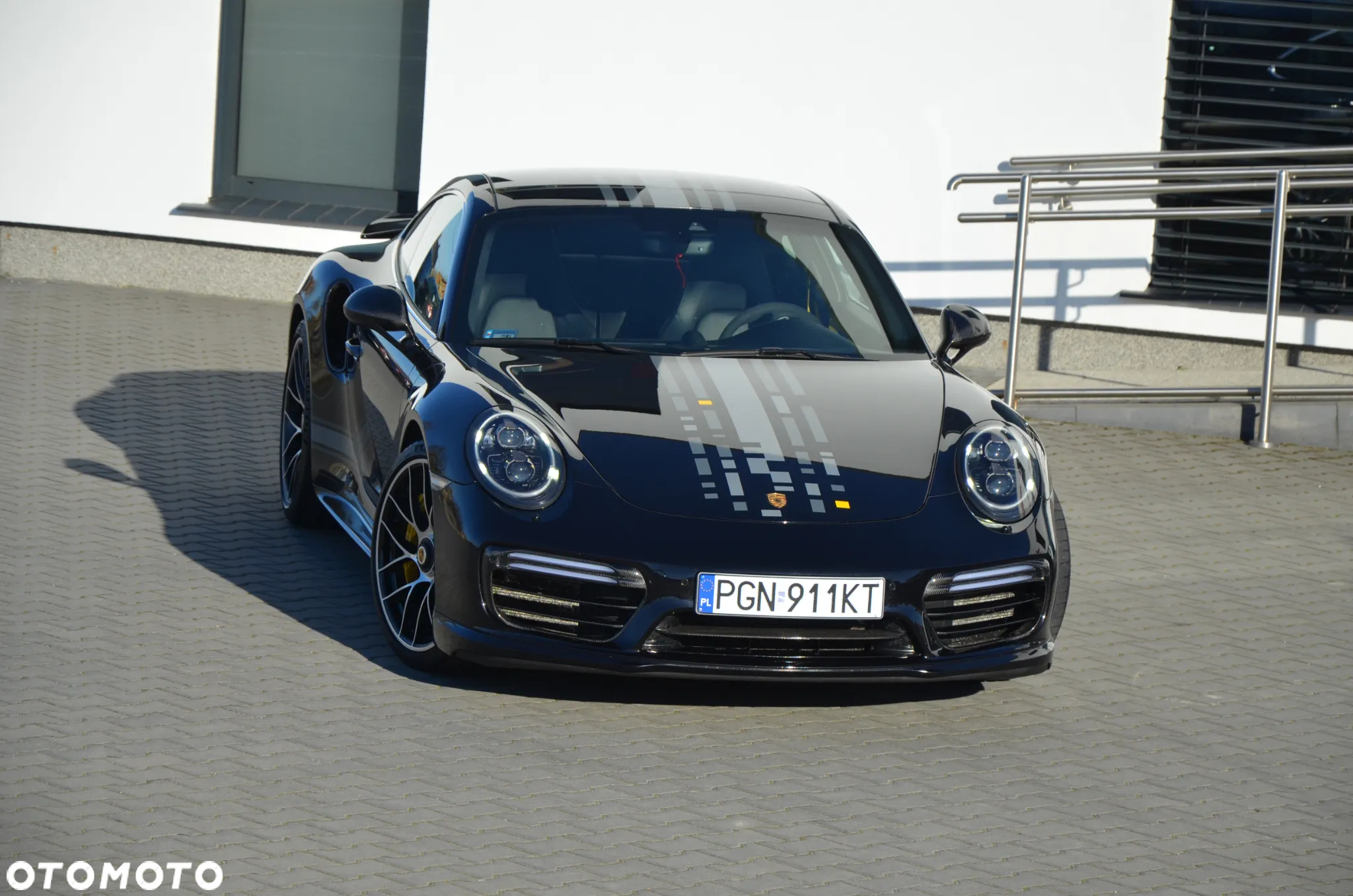 Porsche 911 Turbo S - 8