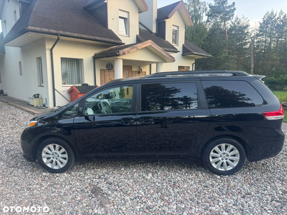 Toyota Sienna 3.5 V6 XLE AWD - 5
