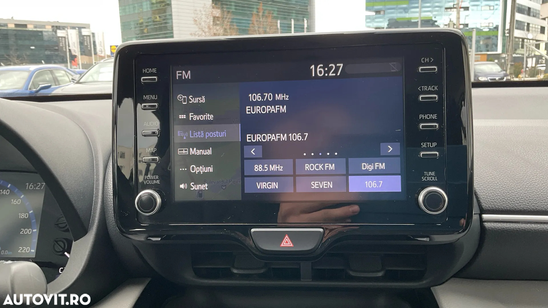 Toyota Yaris Cross Hybrid 116 1.5 VVT-i Business Edition - 27