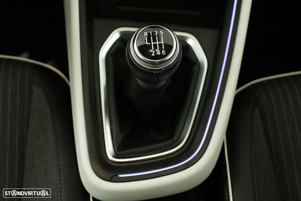 Renault Clio 1.0 TCe Techno Bi-Fuel - 12