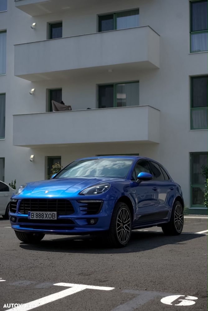 Porsche Macan - 1