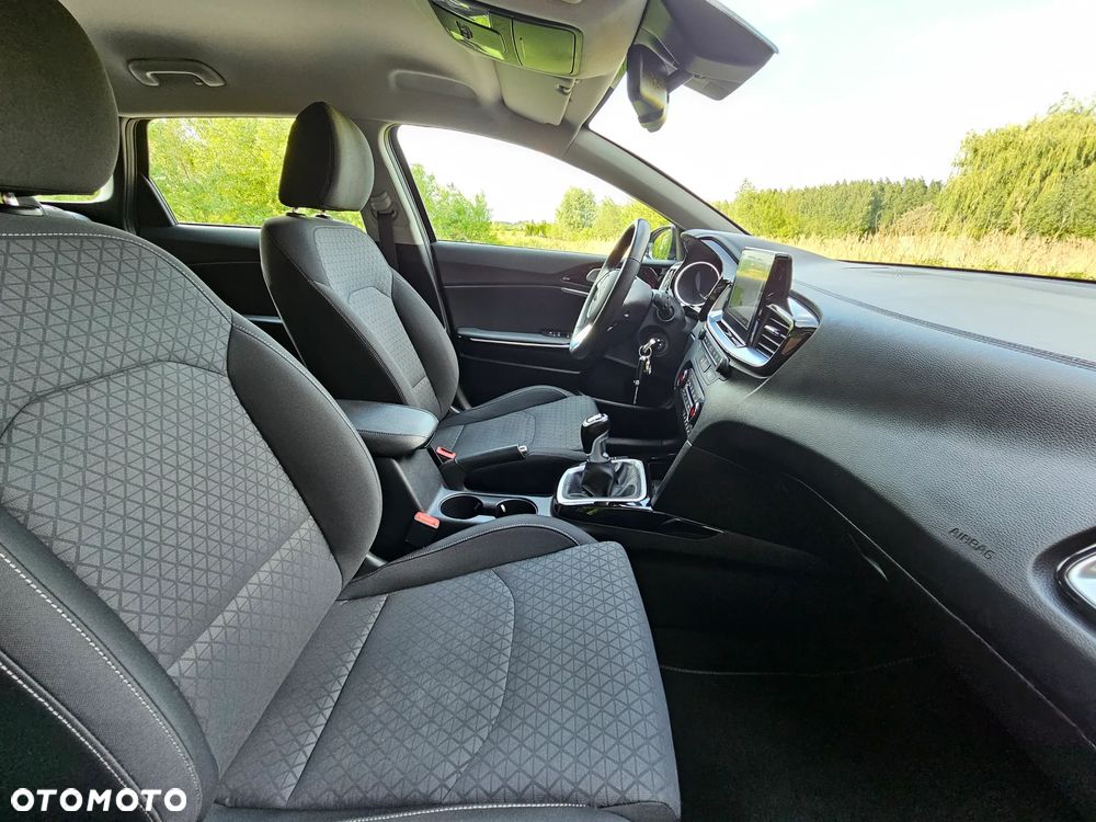 Kia Ceed 1.4 T-GDI OPF Platinum Edition - 28