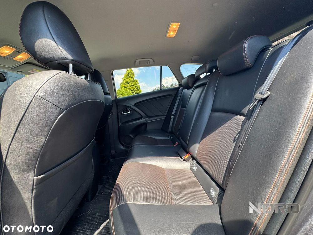 Toyota Avensis 1.6 D-4D Prestige - 24