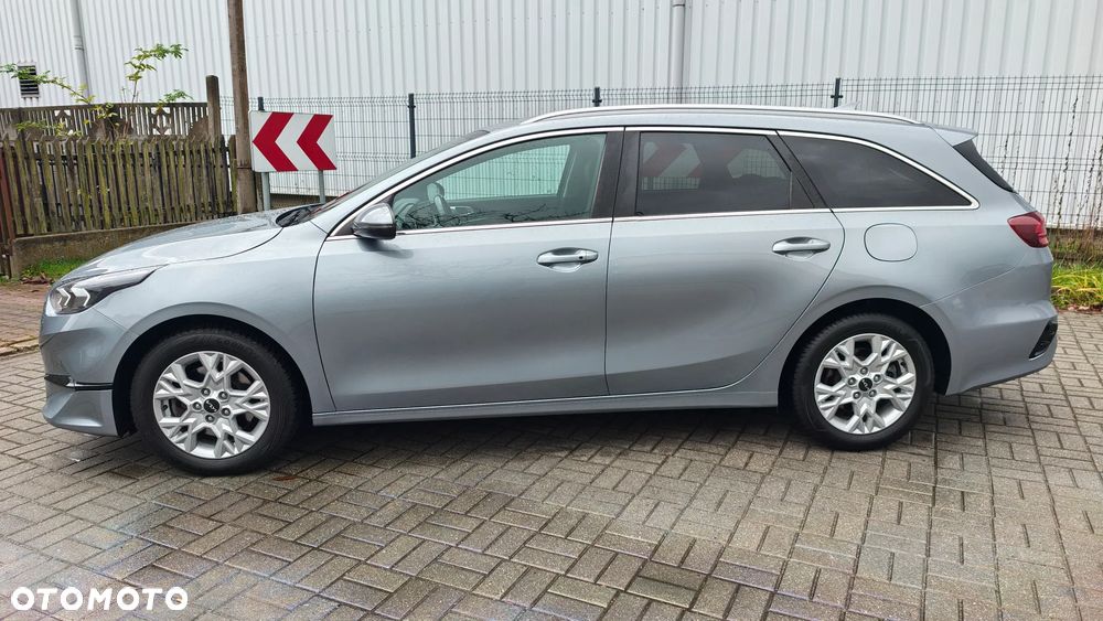 Kia Ceed - 12