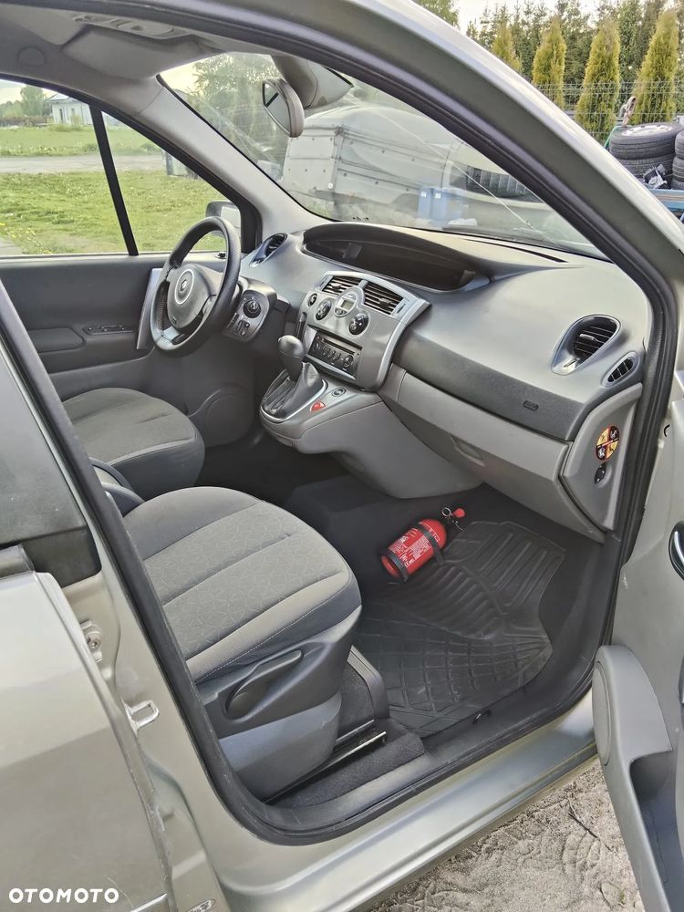 Renault Scenic - 15