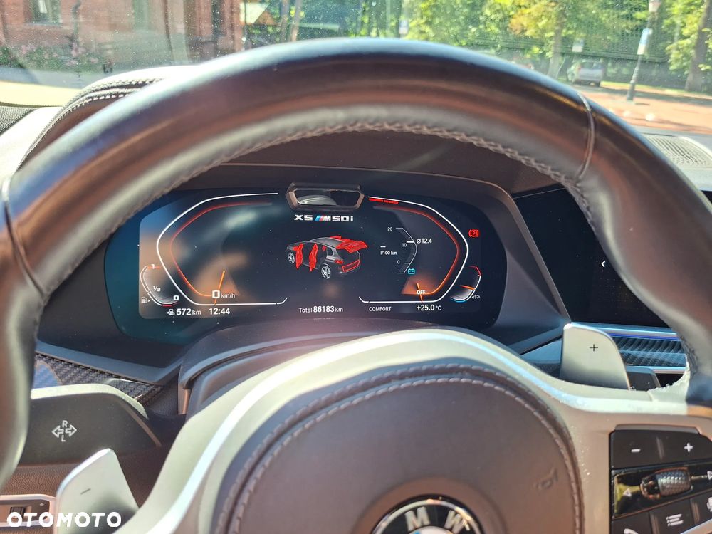 BMW X5 M50i - 15