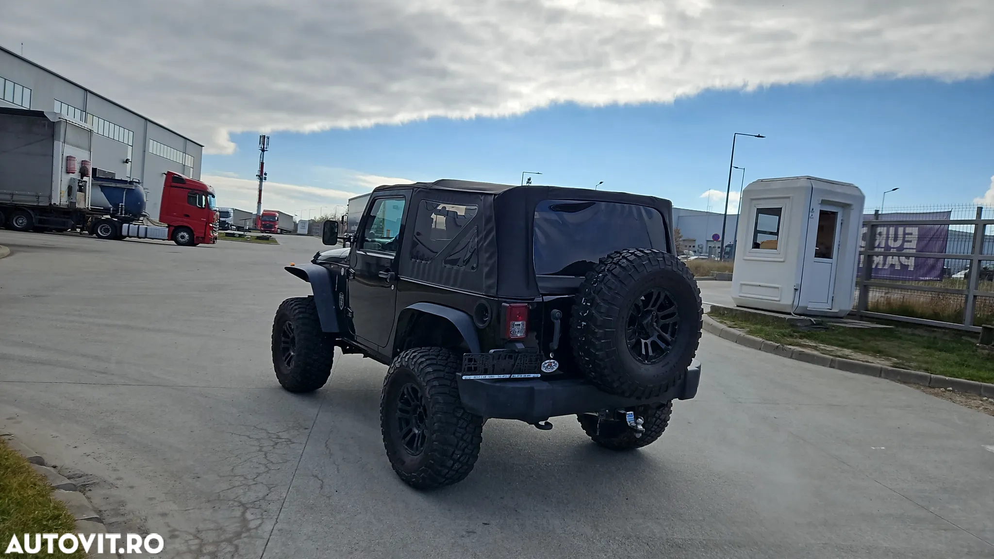 Jeep Wrangler - 3