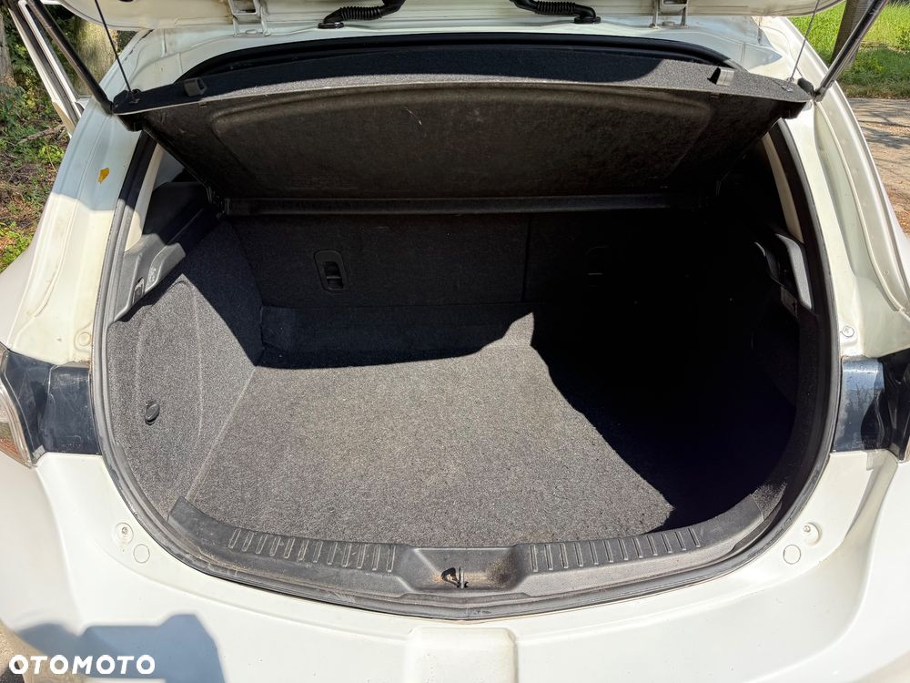 Mazda 3 1.6 Exclusive + - 12