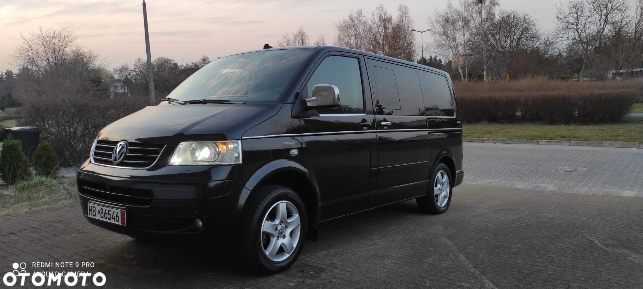 Volkswagen Multivan - 2