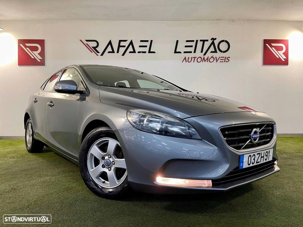 Volvo V40 1.6 D2 Momentum - 4