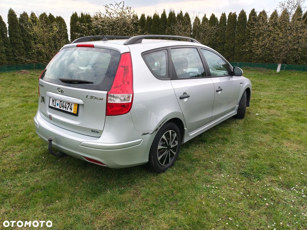 Hyundai i30 i30cw 1.4 blue Comfort - 4