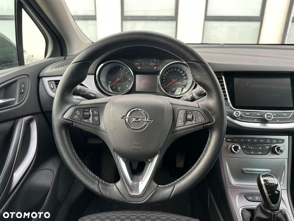 Opel Astra 1.6 BiTrb D (CDTI) Start/Stop Innovation - 31