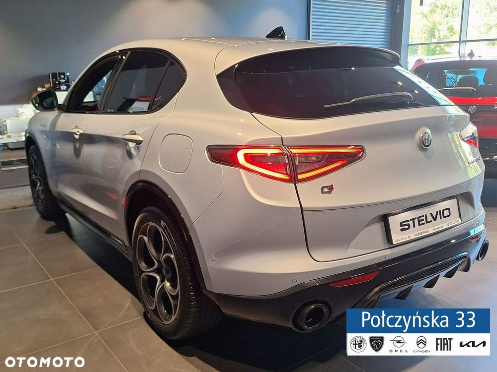 Alfa Romeo Stelvio - 4
