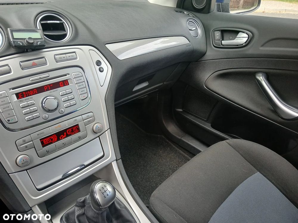 Ford Mondeo - 19