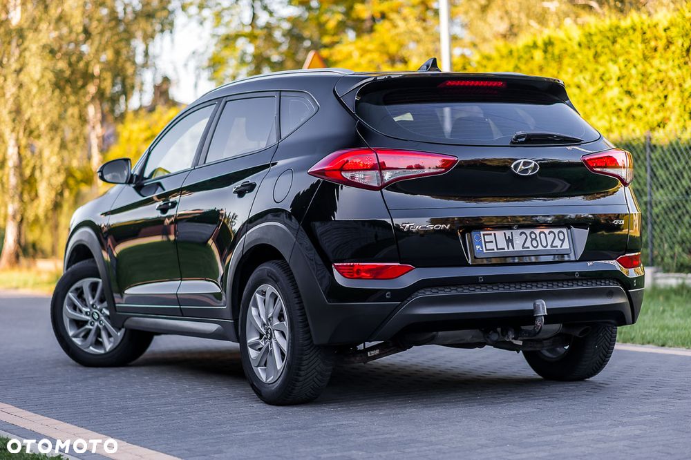 Hyundai Tucson 1.7 CRDI BlueDrive Comfort 2WD - 4