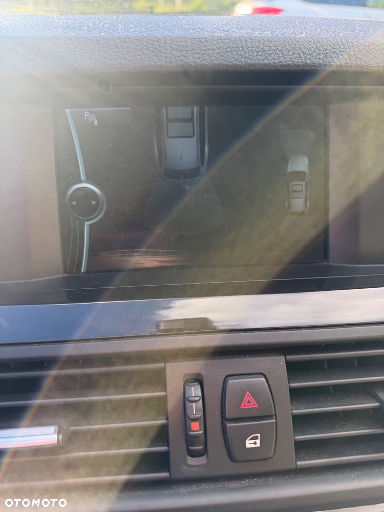 BMW Seria 5 525d - 21