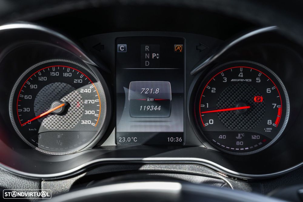 Mercedes-Benz C 63 AMG S - 21