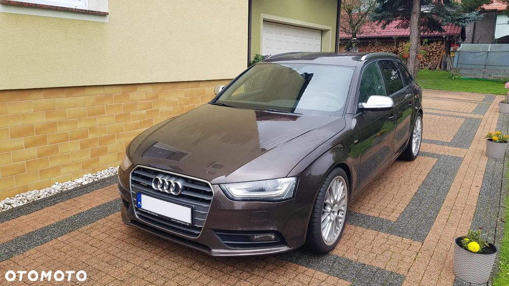 Audi A4 Avant 2.0 TDI Quattro Line S tronic - 5