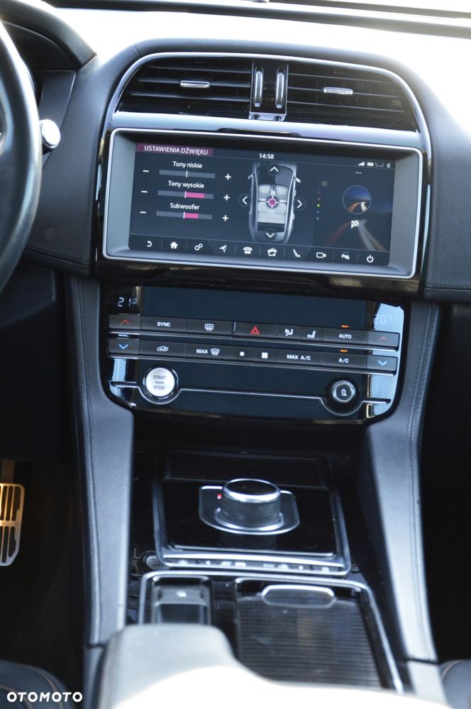 Jaguar F-Pace 30t AWD Prestige - 20