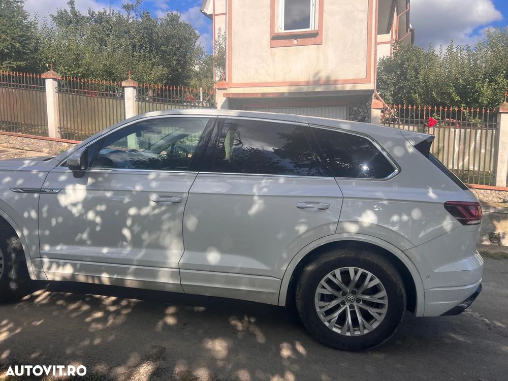 Volkswagen Touareg - 5