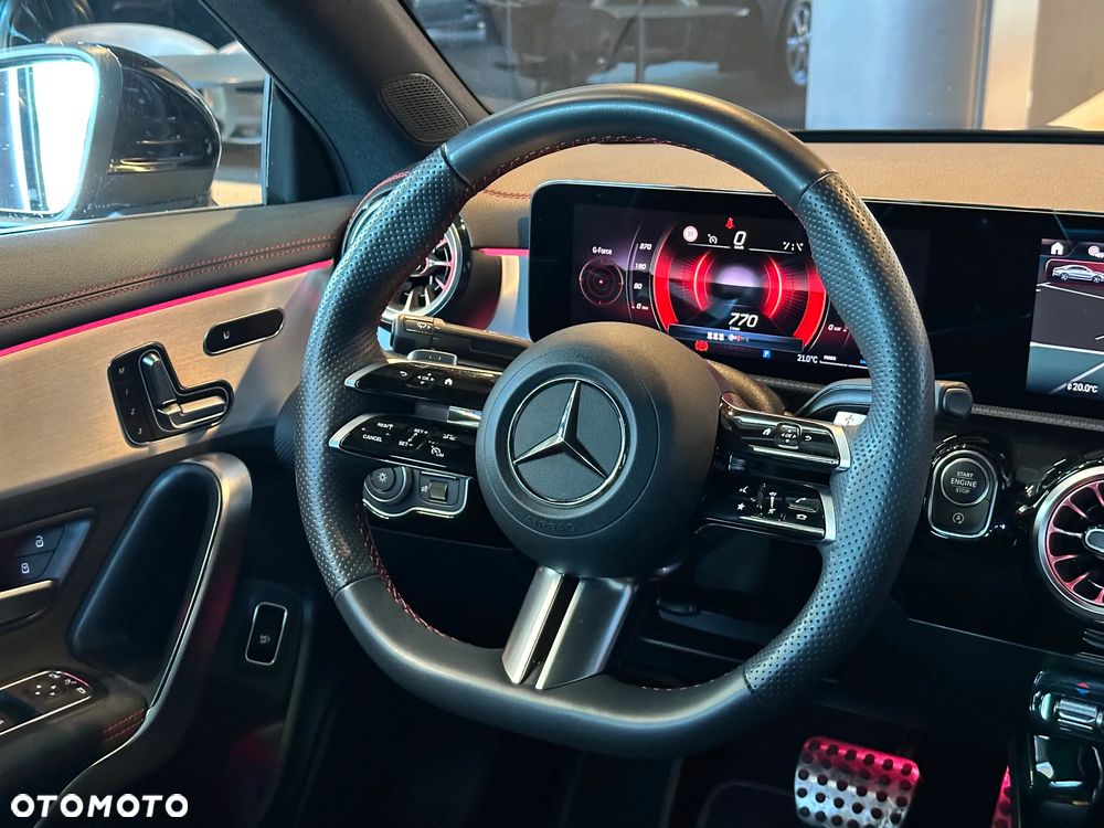 Mercedes-Benz CLA 200 mHEV AMG Line 7G-DCT - 11