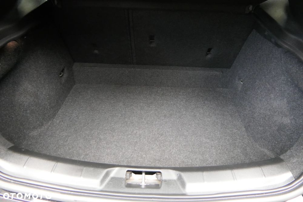 Volvo V40 D4 RDesign - 29