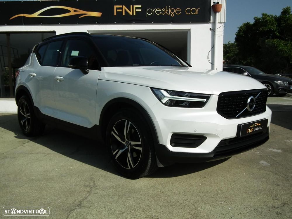 Volvo XC 40 2.0 D3 R-Design - 1