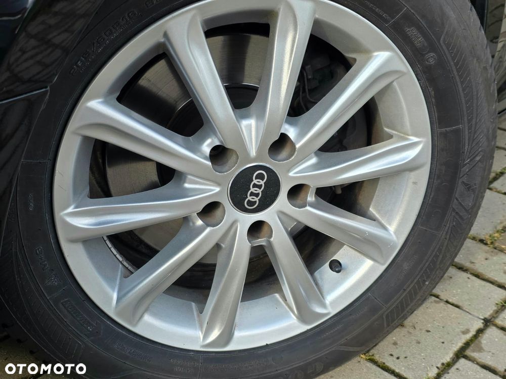 Audi A4 Avant 2.0 TDI ultra - 33