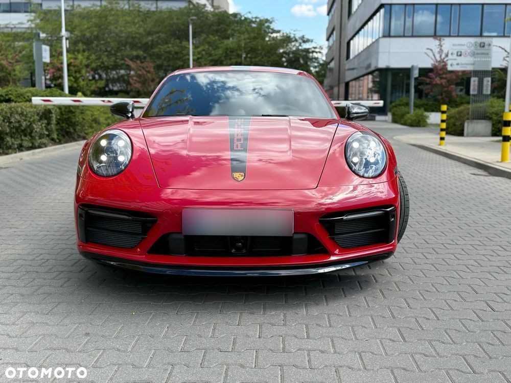 Porsche 911 Carrera GTS - 13