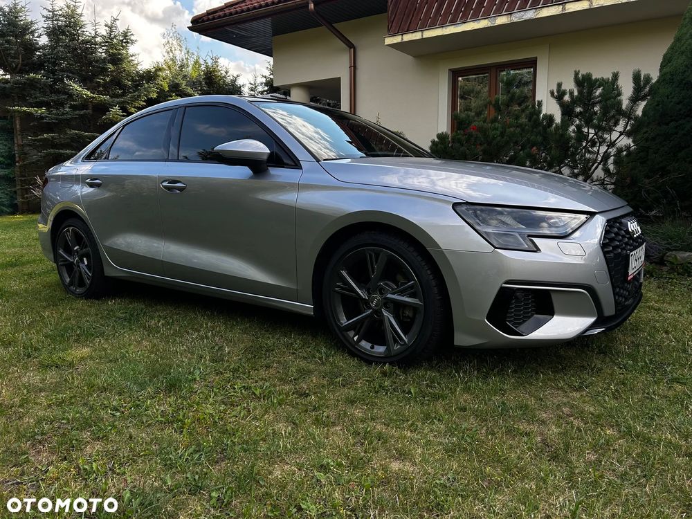 Audi A3 Limousine 40 TFSI quattro S tronic S line - 4