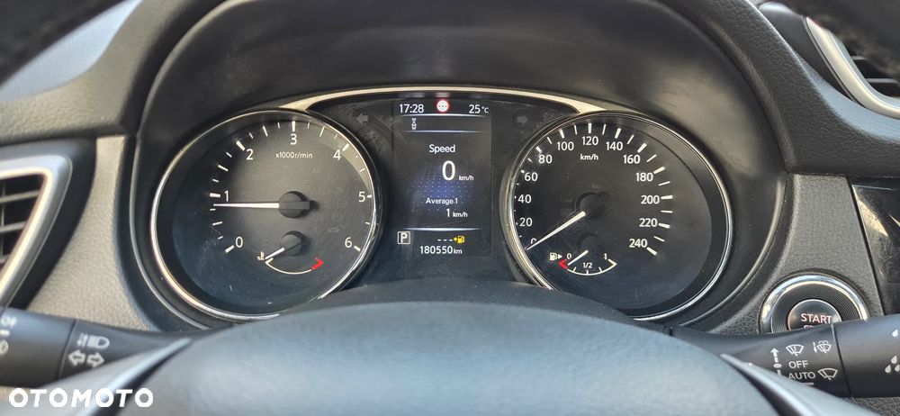 Nissan X-Trail - 11