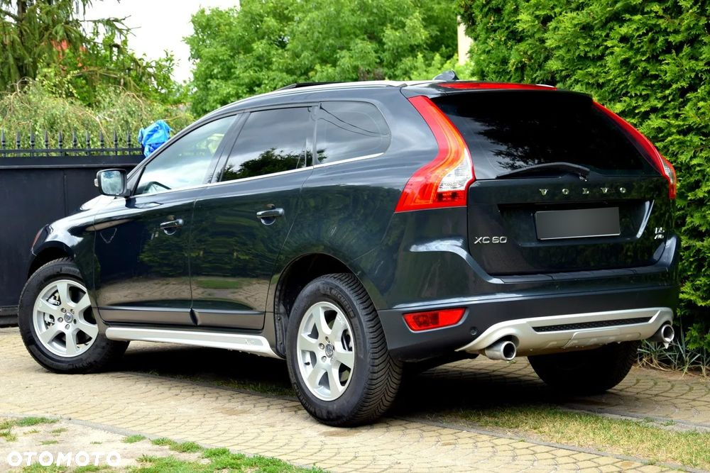 Volvo XC 60 D5 AWD RDesign - 6