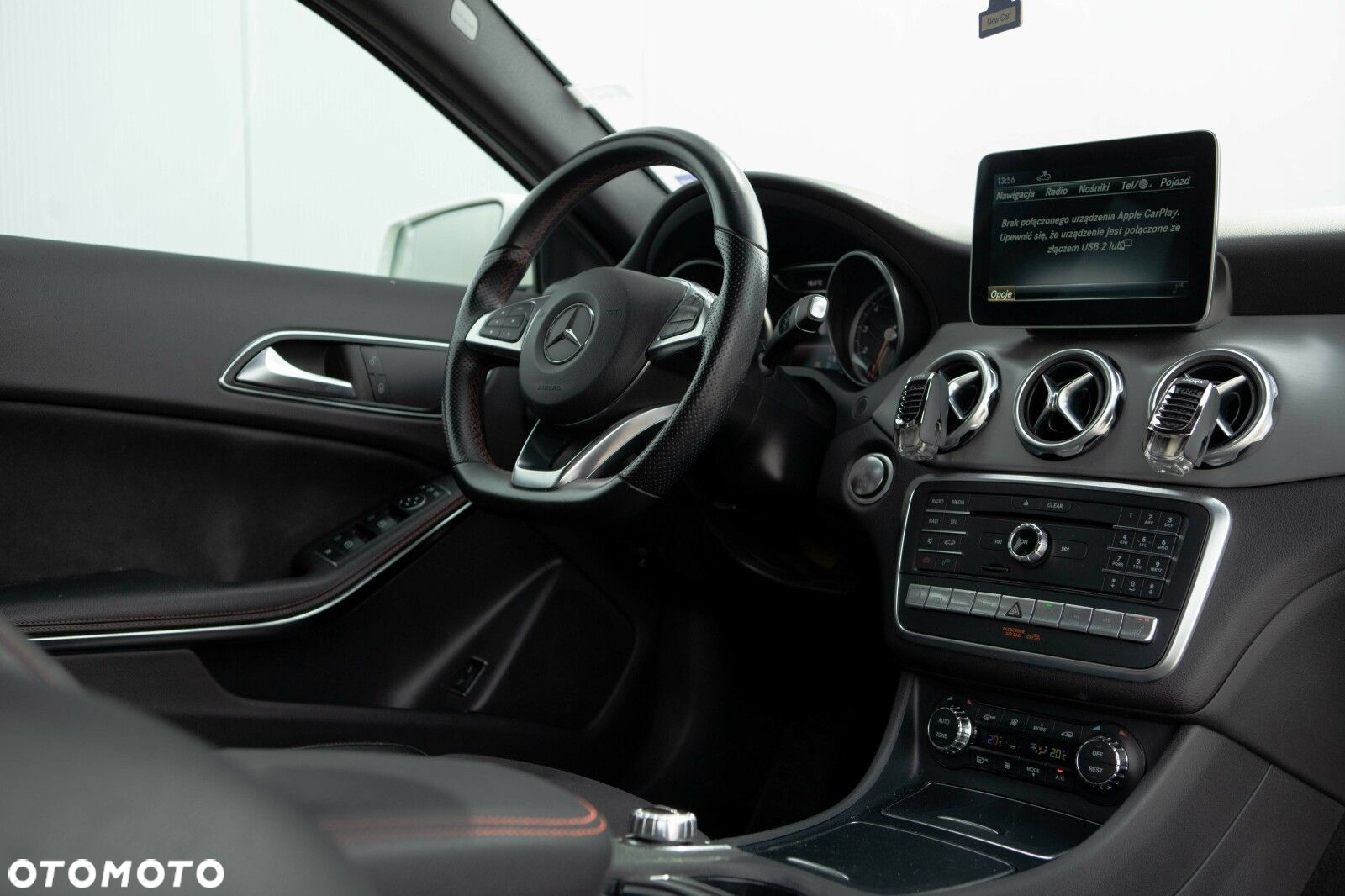 Mercedes-Benz GLA 220 4-Matic AMG Line - 25