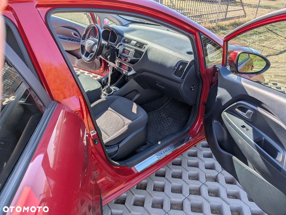 Kia Rio - 5