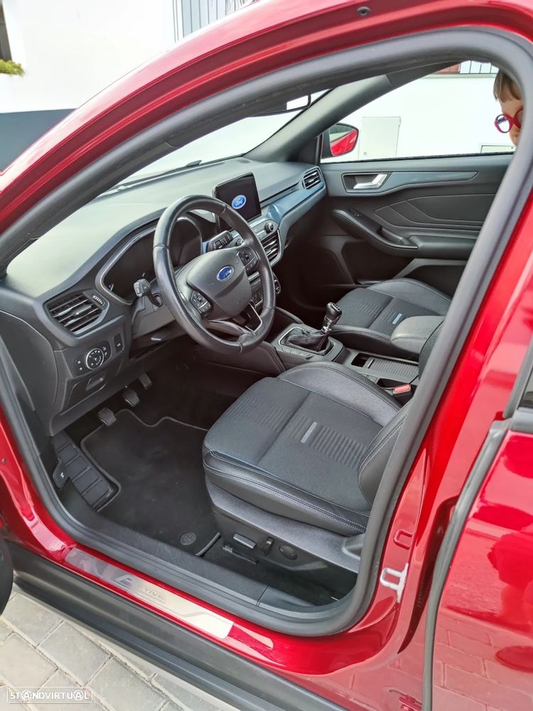 Ford Focus SW 1.0 EcoBoost Active X - 10