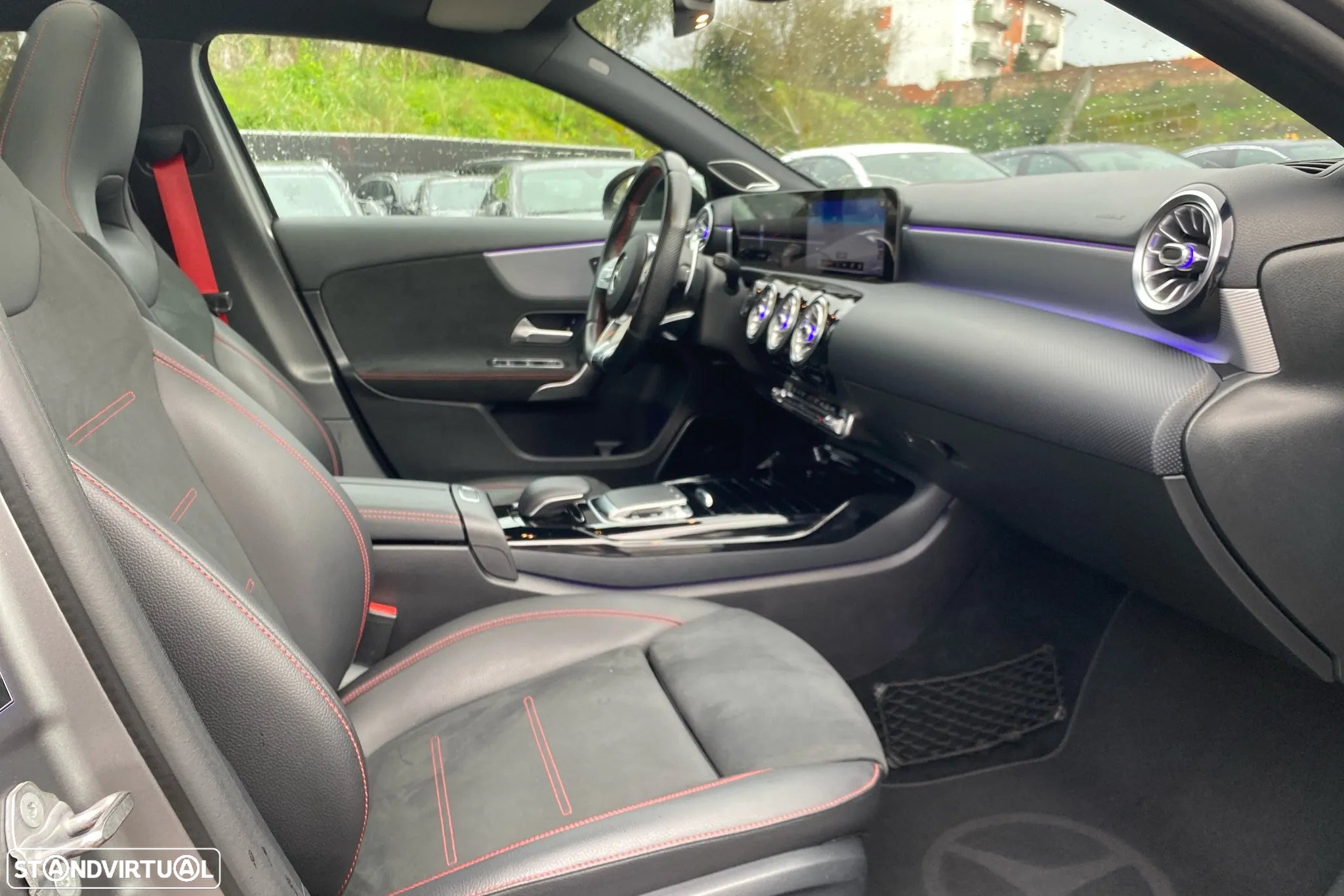 Mercedes-Benz A 35 AMG 4Matic - 10