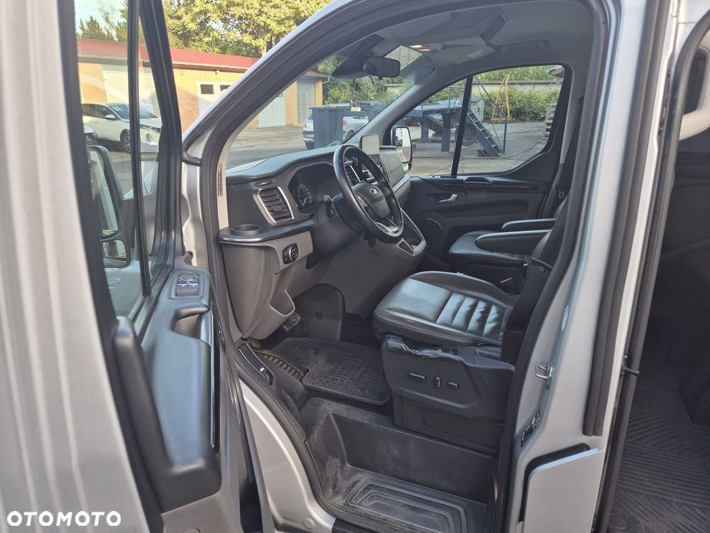 Ford Tourneo Custom 320 L2H1 VA Autm Titanium X - 8