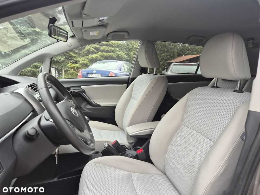 Toyota Verso 1.6 D-4D 5-Sitzer Start/Stop Executive - 14