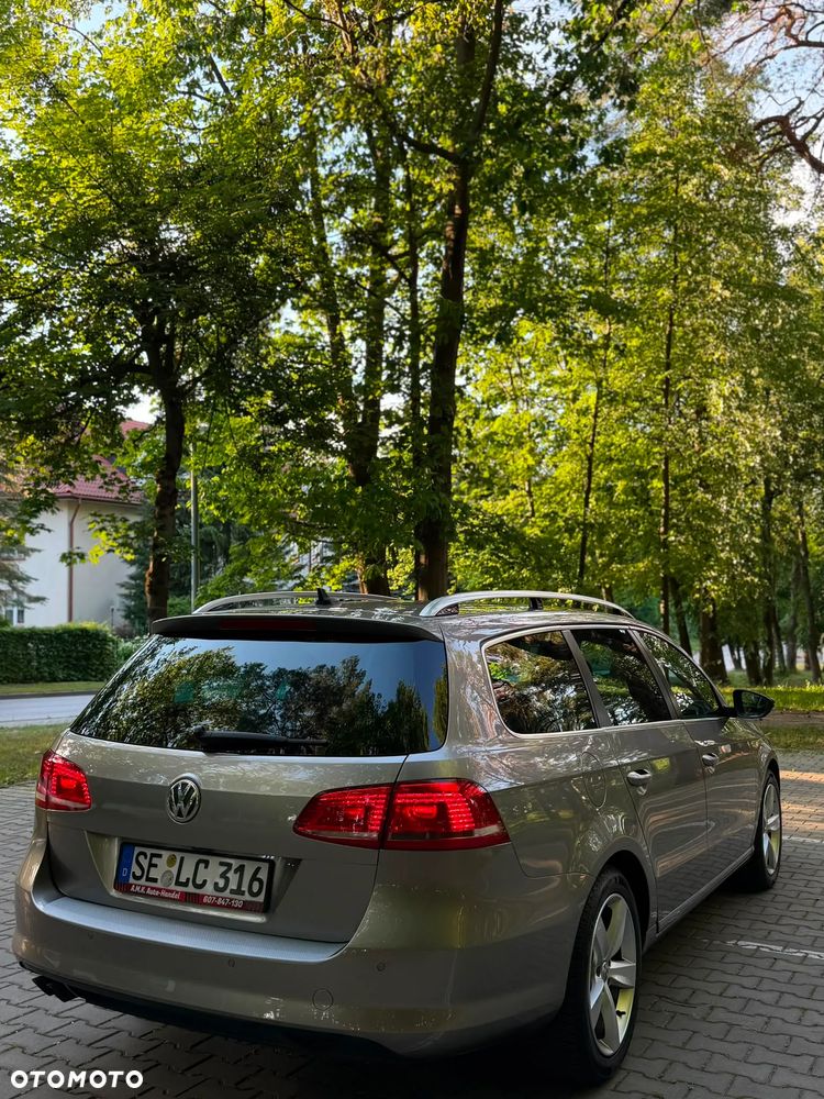Volkswagen Passat 2.0 TDI DPF BlueMotion Technology Highline - 12