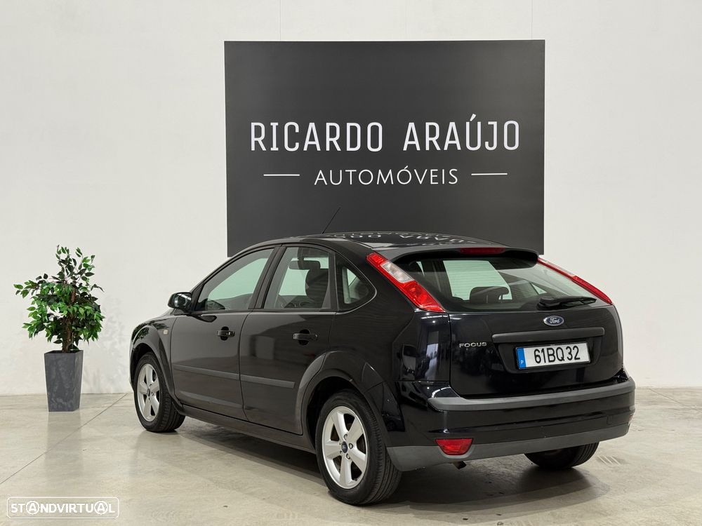Ford Focus 1.4 16V Sport - 3