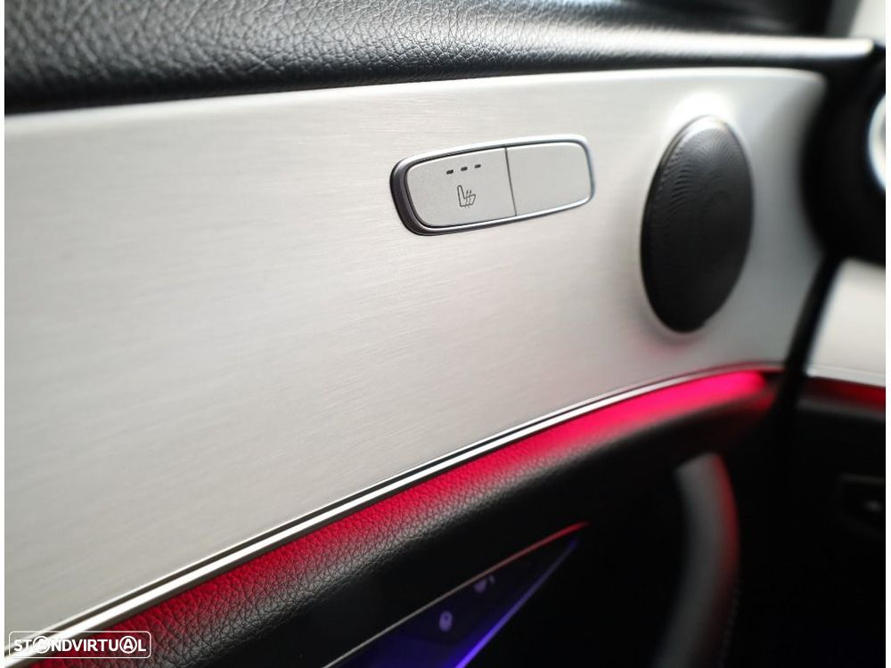 Mercedes-Benz E 220 d AMG Line - 32