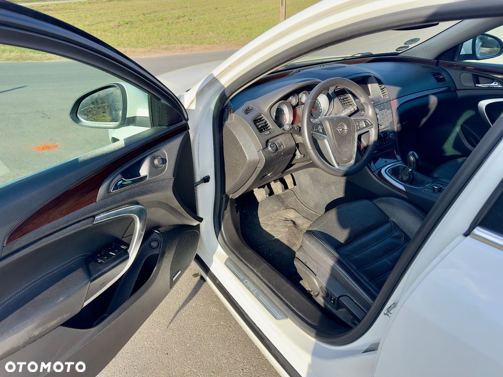 Opel Insignia 2.8 V6 Turbo 4x4 - 9