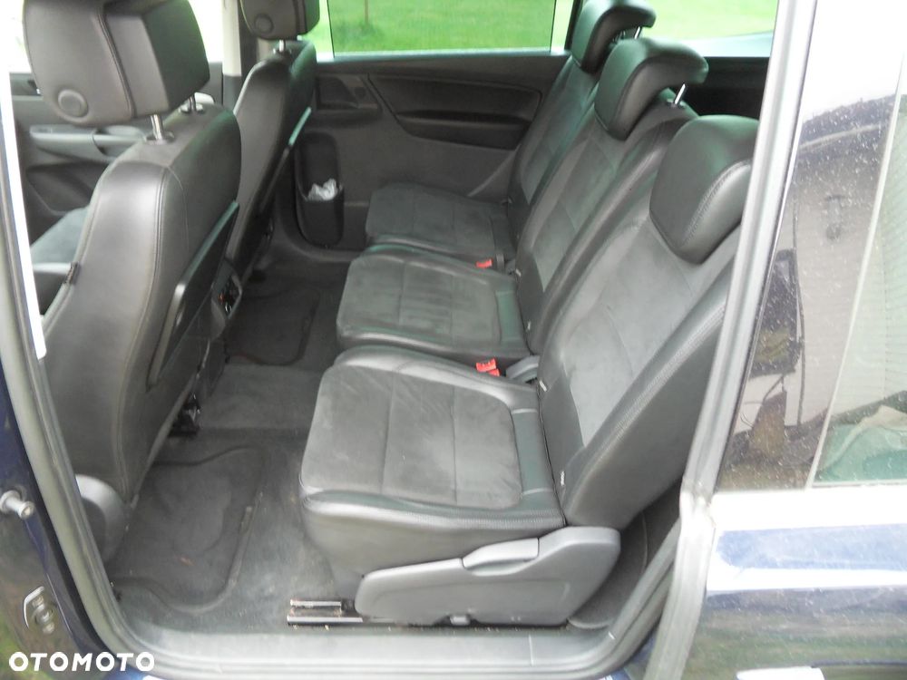 Volkswagen Sharan 2.0 TDI DSG BlueMotion Technology Highline - 22