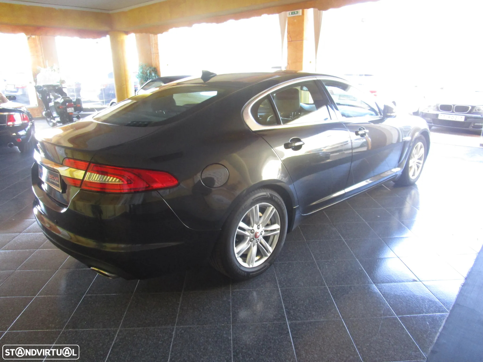 Jaguar XF 2.2 D R-Sport - 4