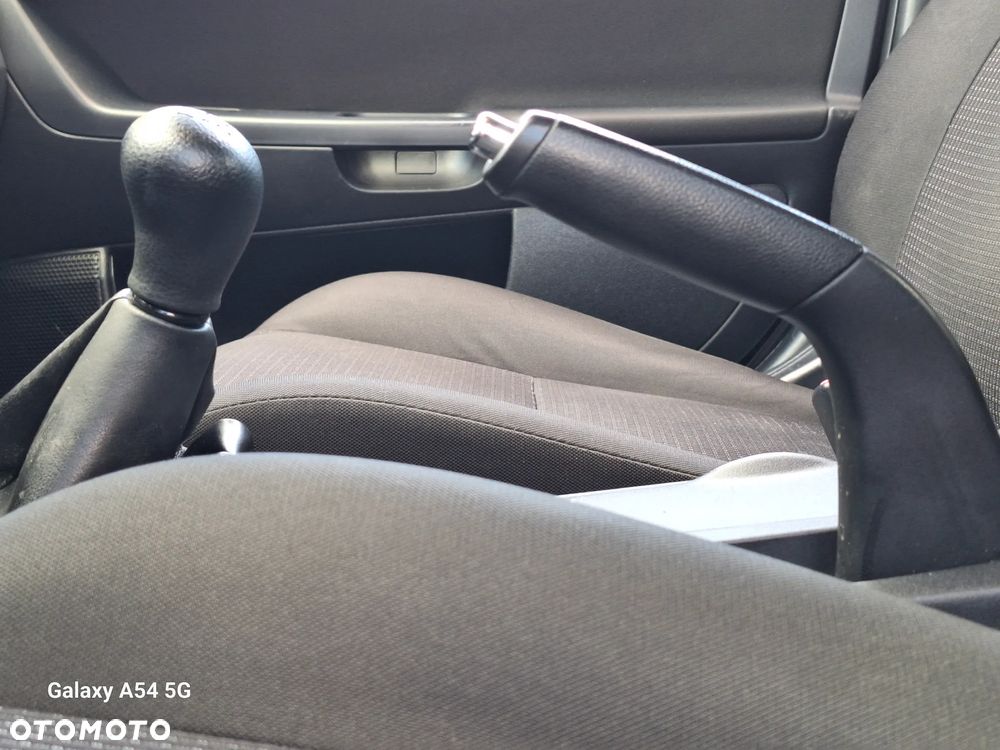 Mitsubishi Lancer 1.8 Invite - 26