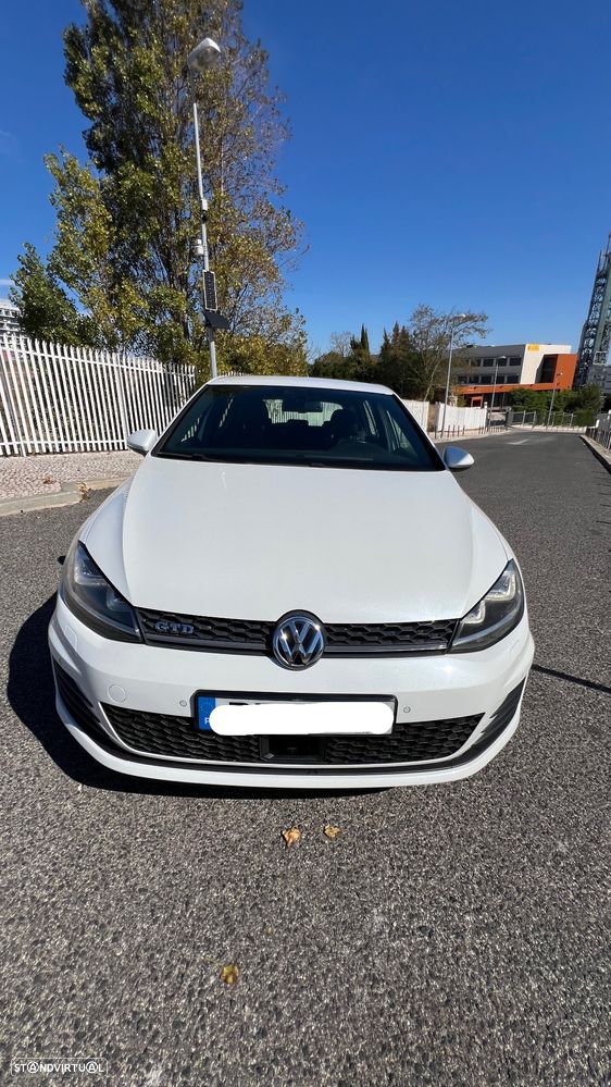 VW Golf 2.0 TDI GTD - 1